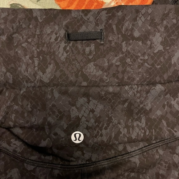 Lululemon Wunder Train High-Rise Tight 25" - Size 18 - Picture 5 of 14